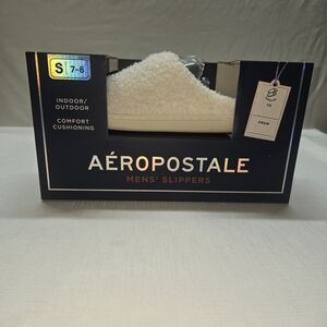 Aeropostale White  Men's Slip-Ons